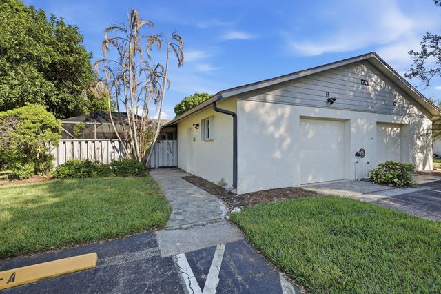 1701 Mariners Cove, Fort Pierce, FL 34950