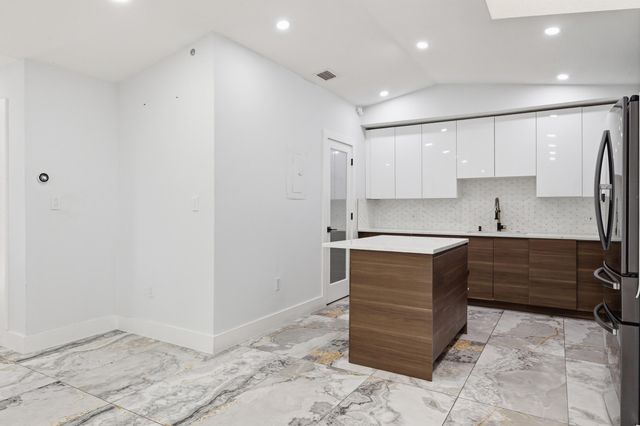 1701 Mariners Cove, Fort Pierce, FL 34950