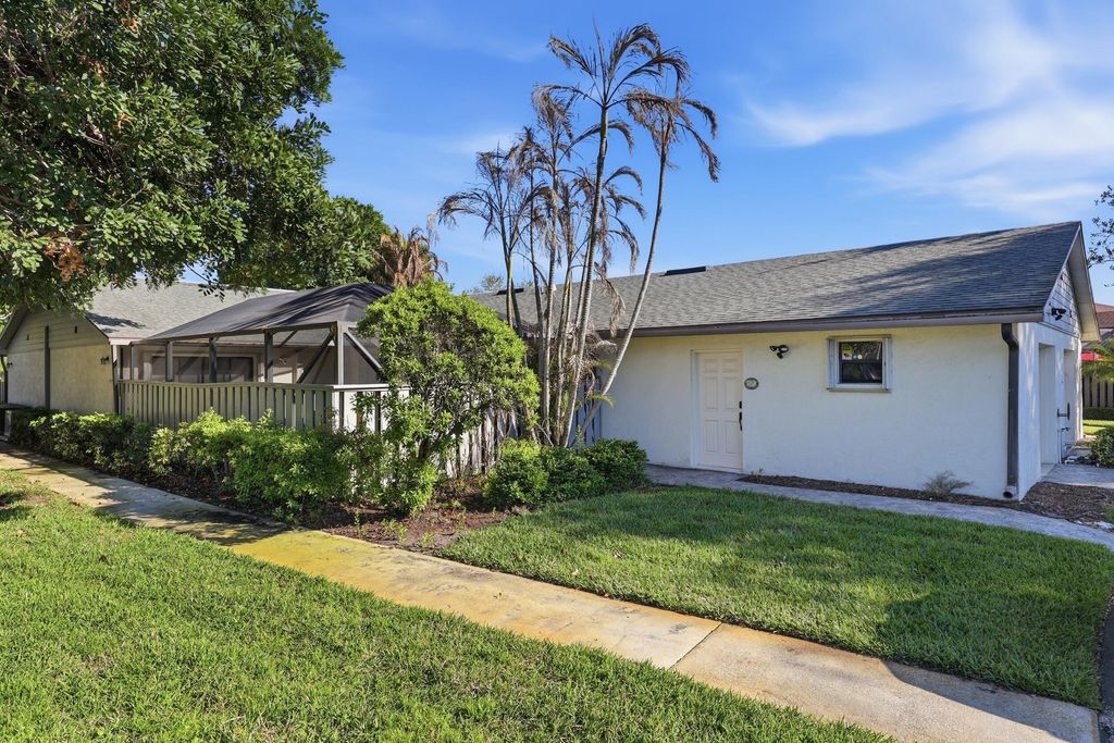 1701 Mariners Cove, Fort Pierce, FL 34950