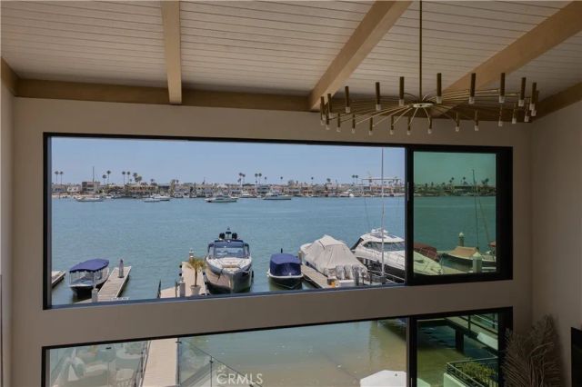 809 Via Lido Soud, Newport Beach, CA 92663