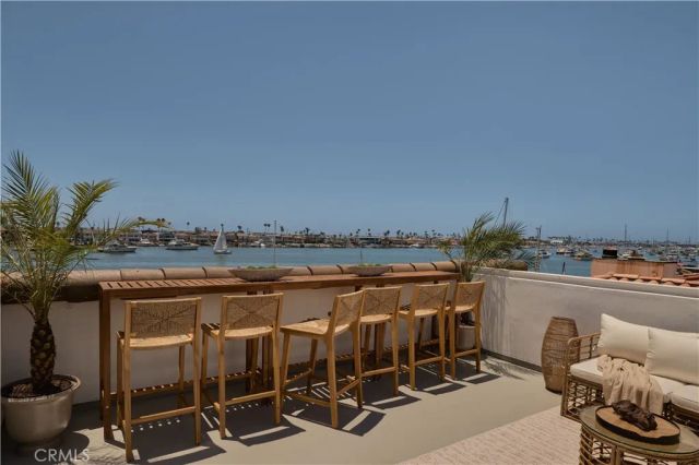 809 Via Lido Soud, Newport Beach, CA 92663