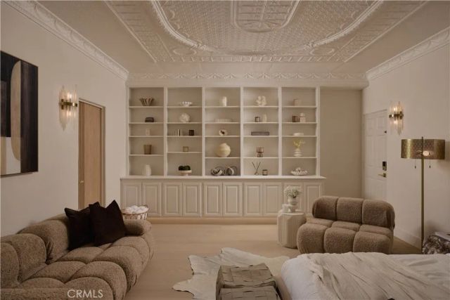 809 Via Lido Soud, Newport Beach, CA 92663