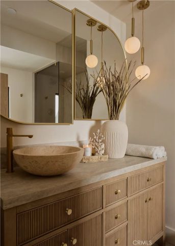 809 Via Lido Soud, Newport Beach, CA 92663