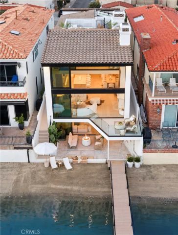 809 Via Lido Soud, Newport Beach, CA 92663