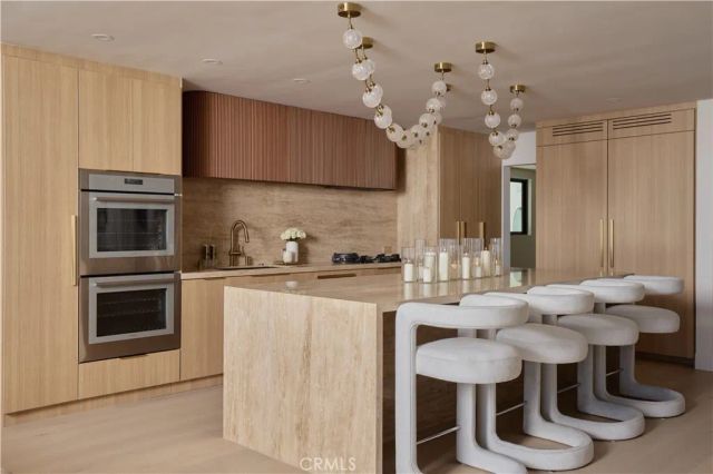 809 Via Lido Soud, Newport Beach, CA 92663