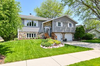 1914 Hollow CIRCLE, West Bend, WI 53090