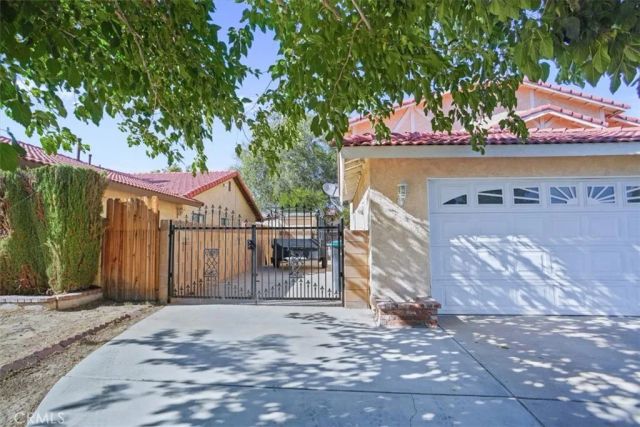 1311 Herzel, Lancaster, CA 93535