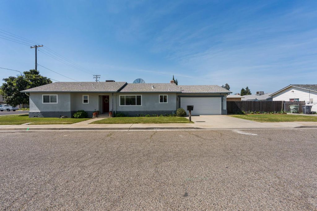 1391 S Orange St, Turlock, CA 95380