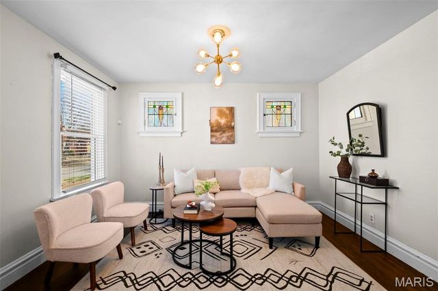 6228 Marquette Avenue, St Louis, MO 63139