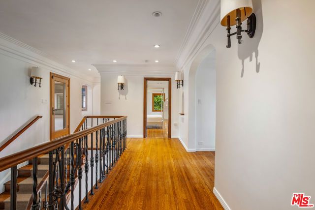 11159 La Maida Street, Los Angeles, CA 91601