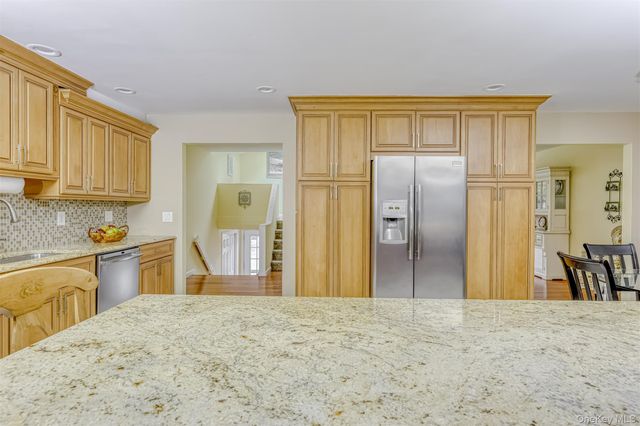 16 Ferndale Road, New City, NY 10956