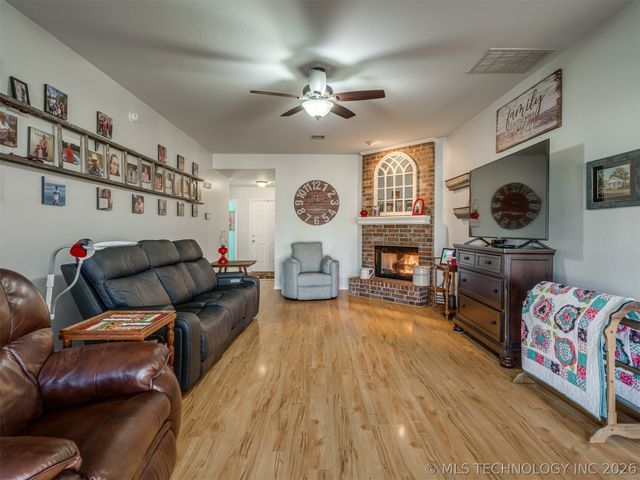 6108 S Waco Avenue, Tulsa, OK 74132