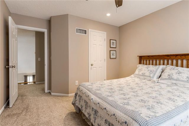 14826 W 124th Terrace, Olathe, KS 66062