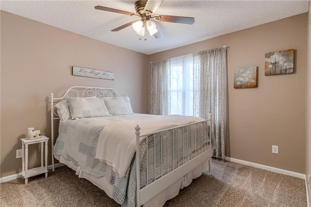 14826 W 124th Terrace, Olathe, KS 66062