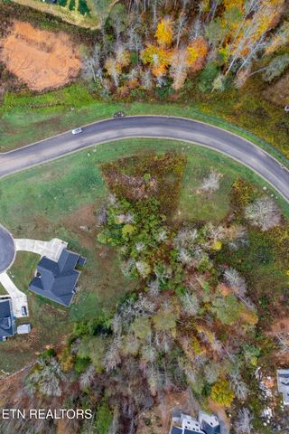 162 Forest Creek Pkwy, Oak Ridge, TN 37830