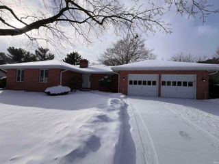 653 Bay View Drive, Mishawaka, IN 46544
