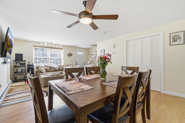 16 Kearns Drive, Merrimack, NH 03054