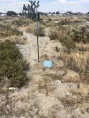 0 Hollister, Phelan, CA 92371
