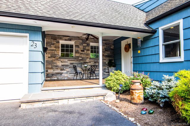 23 Wheeler Place W, West Nyack, NY 10994