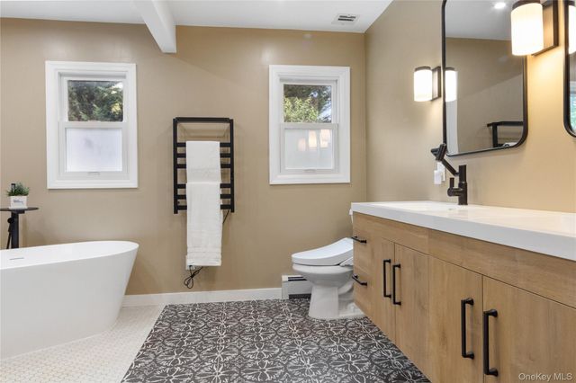 23 Wheeler Place W, West Nyack, NY 10994