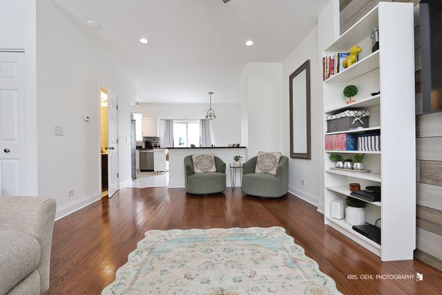 1493 Saint James Court, Gurnee, IL 60031