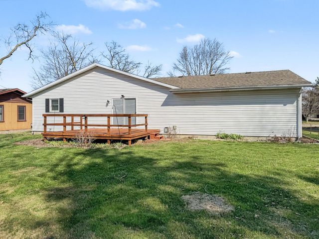 707 E Ash Street, Watseka, IL 60970