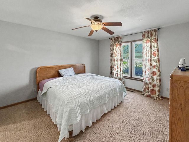 707 E Ash Street, Watseka, IL 60970