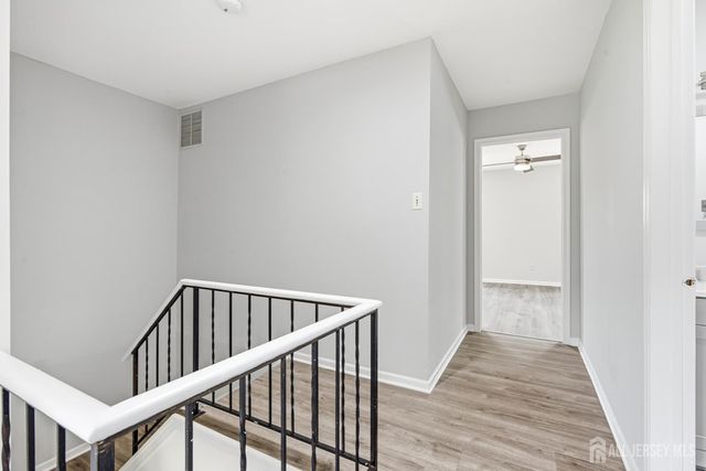 1 Lily Court, Edison, NJ 08820