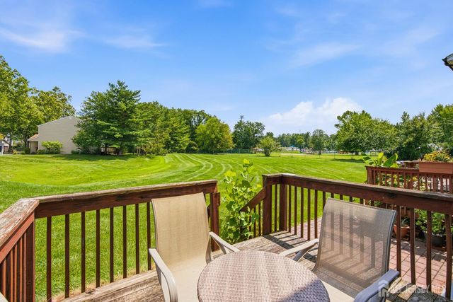 1 Lily Court, Edison, NJ 08820