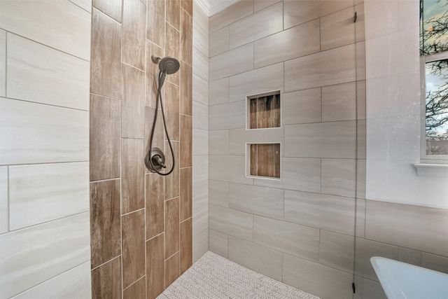 137 Silver Saddle Circle, Weatherford, TX 76087