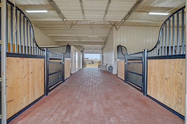 137 Silver Saddle Circle, Weatherford, TX 76087