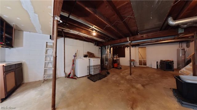 5216 Oakvale Street SW, Canton, OH 44706