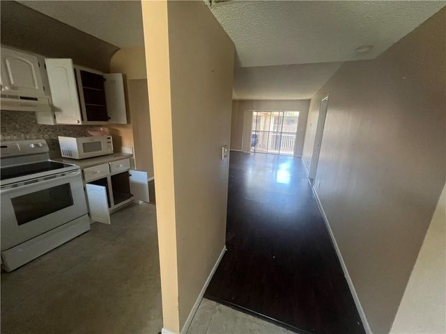 1250 S Military Trail 1622, Deerfield Beach, FL 33442