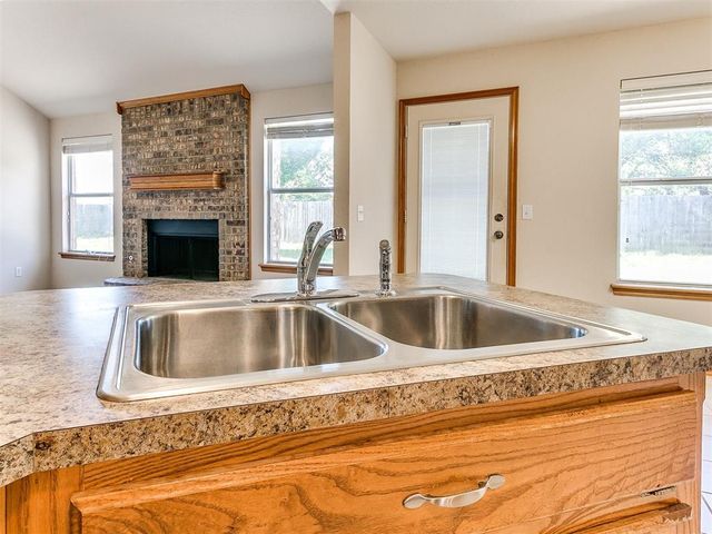 8233 Greer Way, Oklahoma City, OK 73132