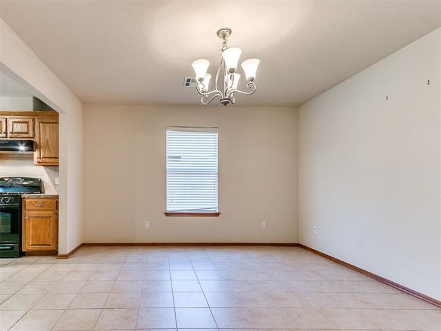 8233 Greer Way, Oklahoma City, OK 73132