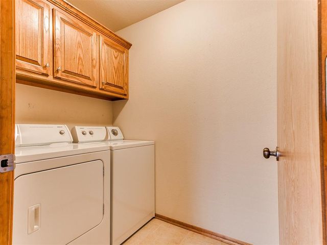 8233 Greer Way, Oklahoma City, OK 73132