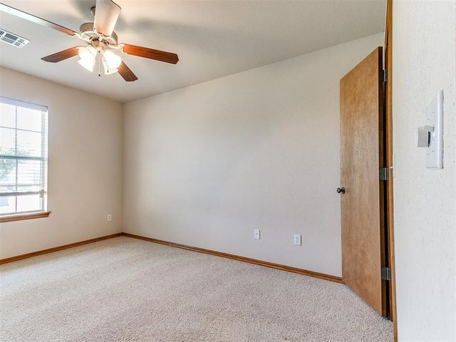 8233 Greer Way, Oklahoma City, OK 73132