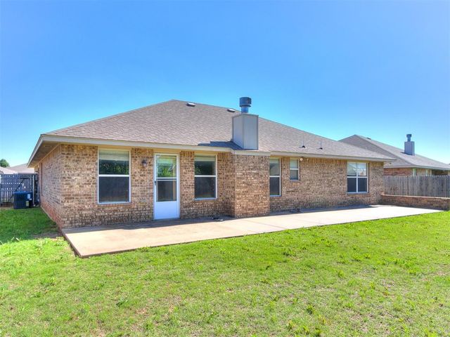 8233 Greer Way, Oklahoma City, OK 73132