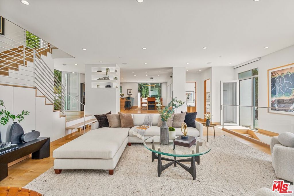 2129 Redcliff Street, Los Angeles, CA 90039 — exterior