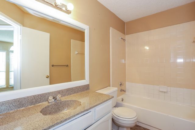 4149 Stinwick Lane, Grand Prairie, TX 75052