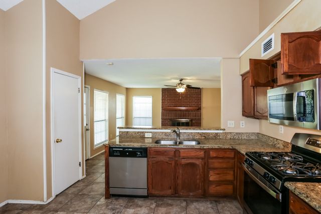 4149 Stinwick Lane, Grand Prairie, TX 75052