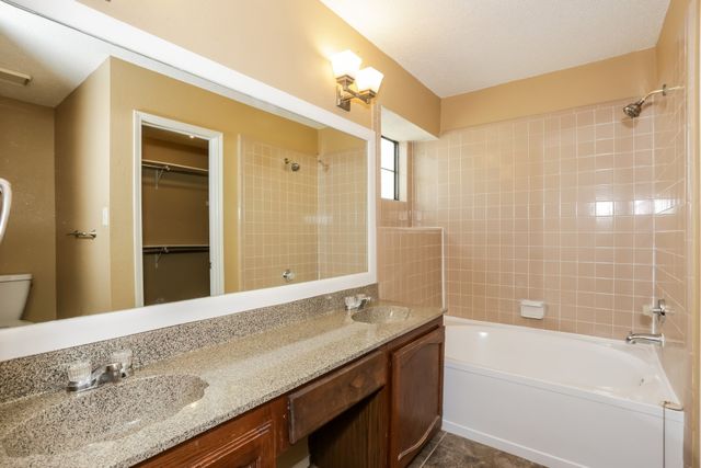 4149 Stinwick Lane, Grand Prairie, TX 75052