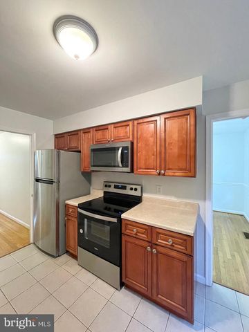 1556 BRUTON CT, Mclean, VA 22101