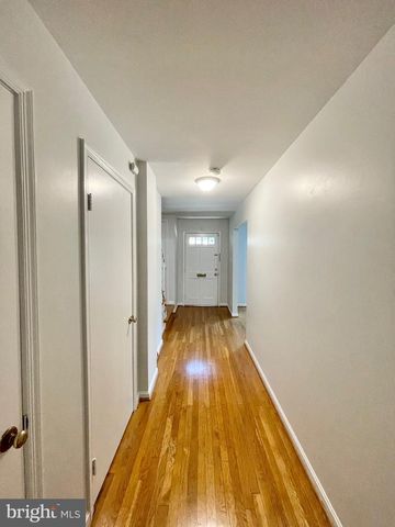 1556 BRUTON CT, Mclean, VA 22101