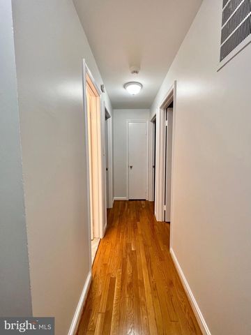 1556 BRUTON CT, Mclean, VA 22101