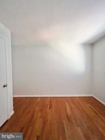 1556 BRUTON CT, Mclean, VA 22101