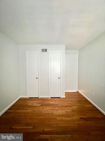 1556 BRUTON CT, Mclean, VA 22101