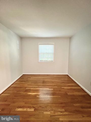 1556 BRUTON CT, Mclean, VA 22101