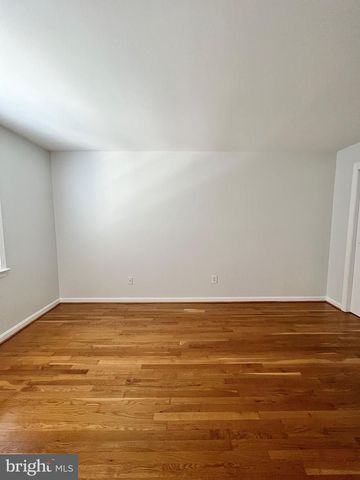 1556 BRUTON CT, Mclean, VA 22101