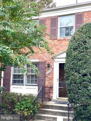 1556 BRUTON CT, Mclean, VA 22101